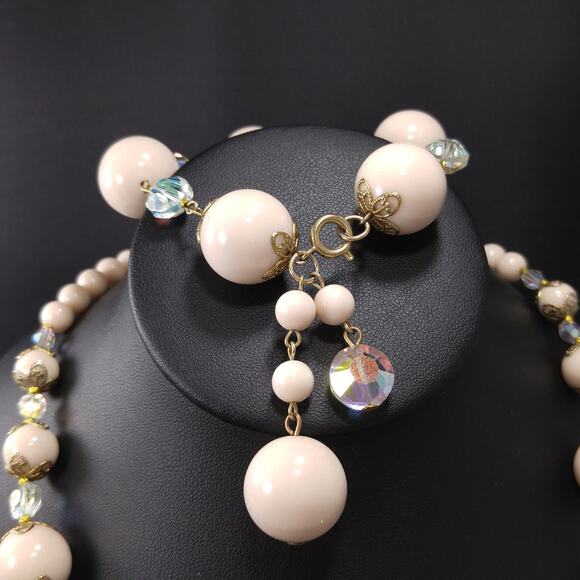 Vintage 1960s Lucite & Crystal Beaded Necklace Bracelet Set - Picture 3 of 10
